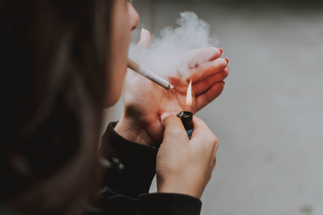 How Much Nicotine is in a Cigarette Compared to Vape Canadian Vaporizers How Much Nicotine is in a Cigarette Compared to Vape Canadian Vaporizers