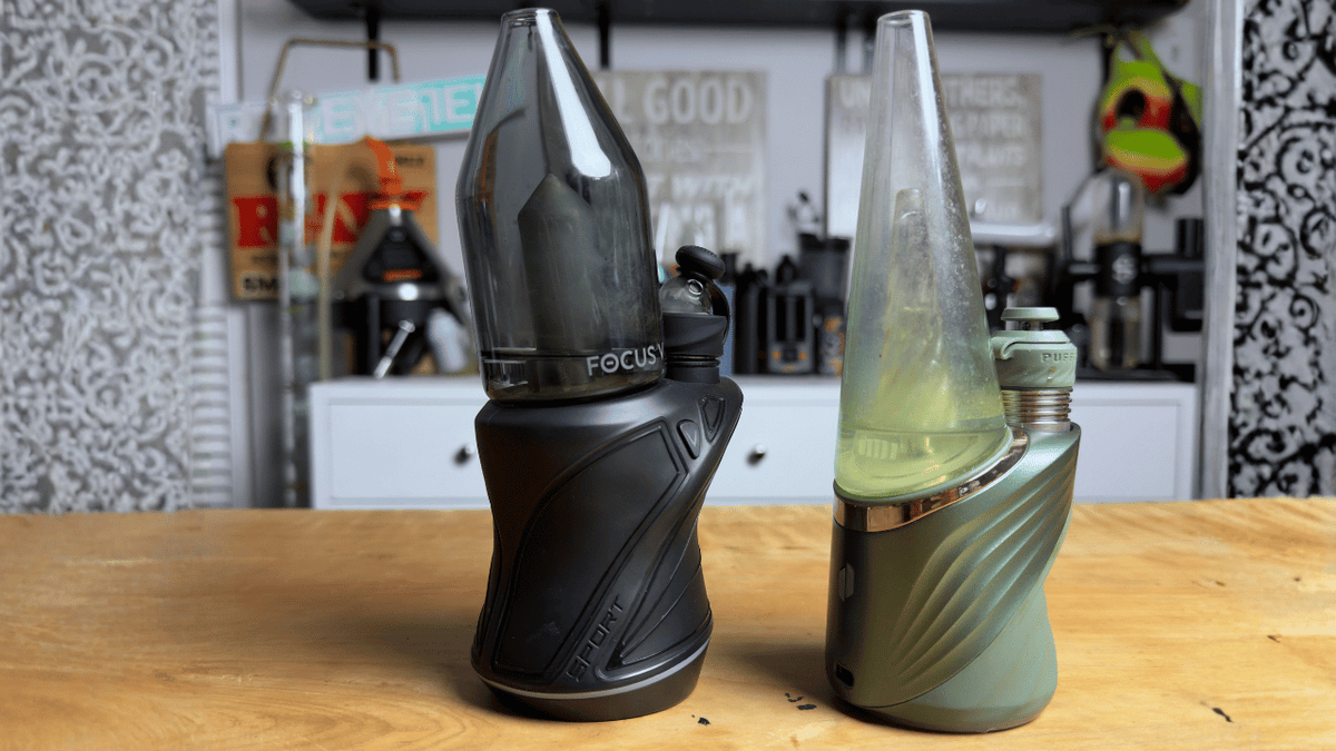 Focus V Carta Sport and Puffco New Peak Pro side by side in a photo