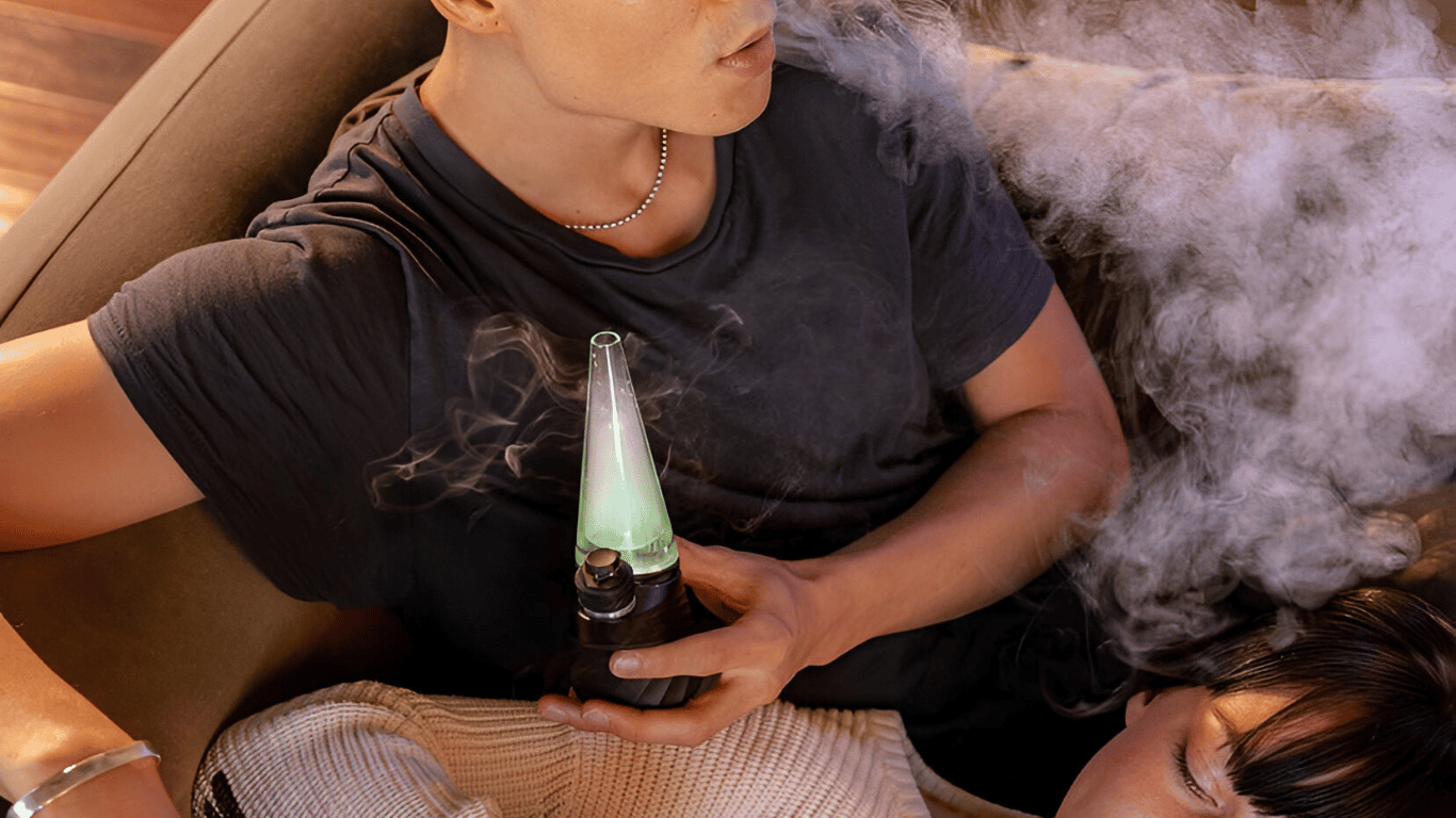 The Evolution of Wax Vaporizers | From Dab Pens to Smart E-Rigs