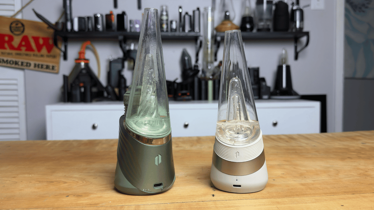 Puffco New Peak Pro 3DXL beside Puffco New Peak
