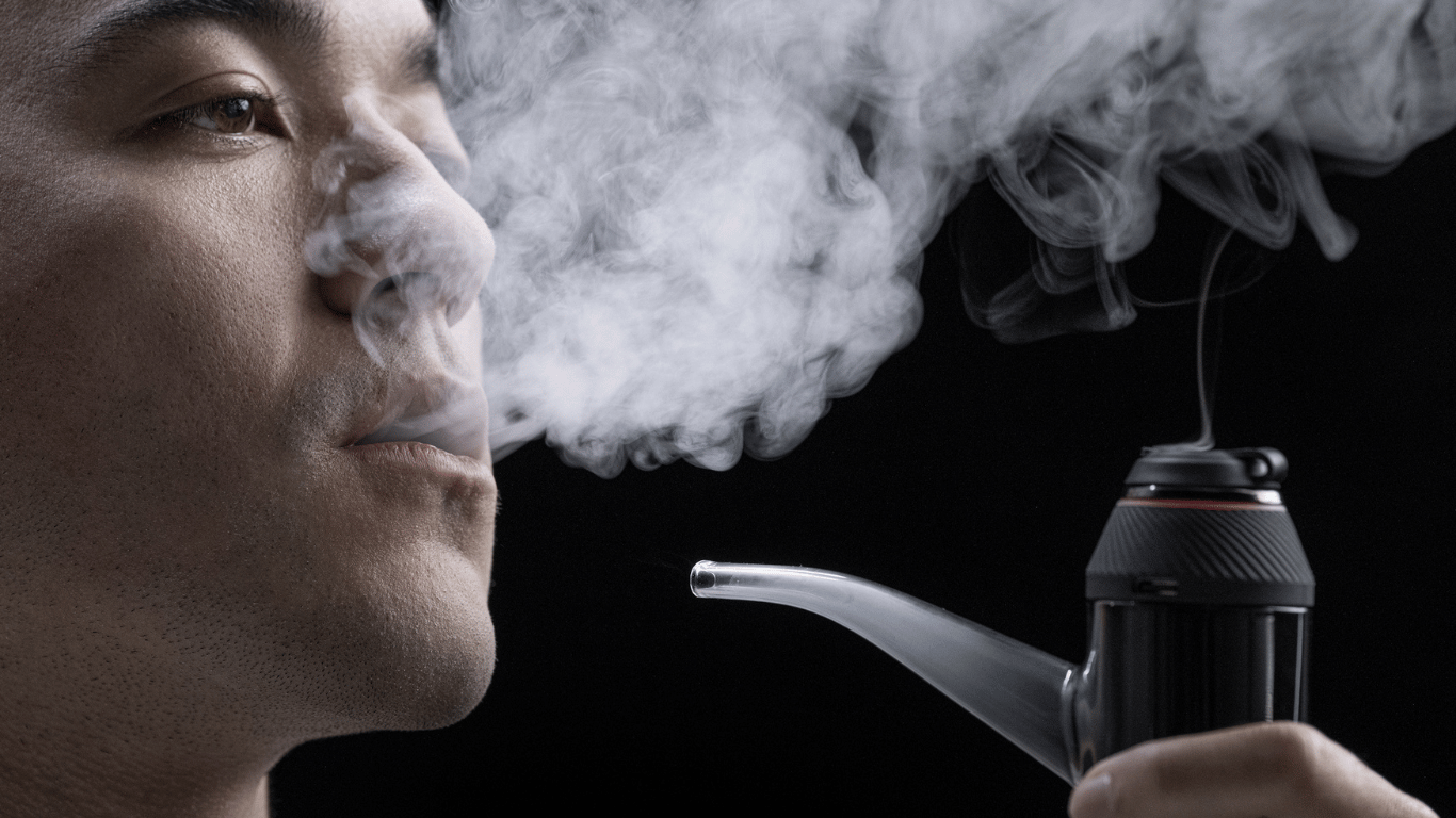 Why the Puffco Proxy Reigns Supreme as the Best Handheld Dab Pen and Shatter Pen - Canadian Vaporizers